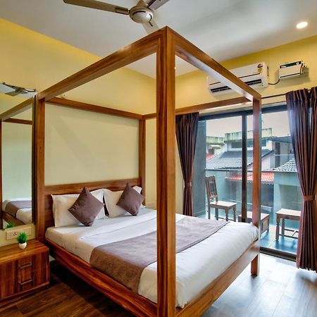 Luxury 2Bhk Apartment Near Candolim Nerul  Exterior photo