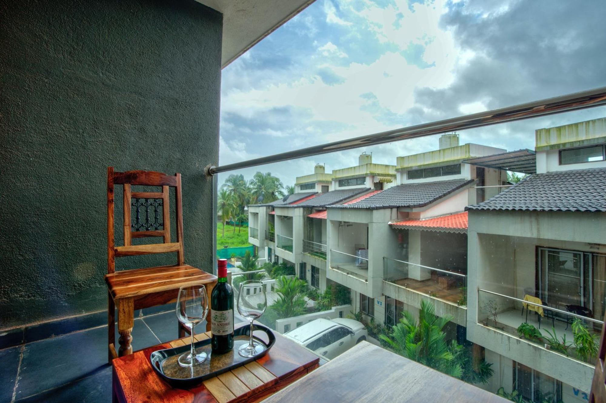 Luxury 2Bhk Apartment Near Candolim Nerul  Exterior photo